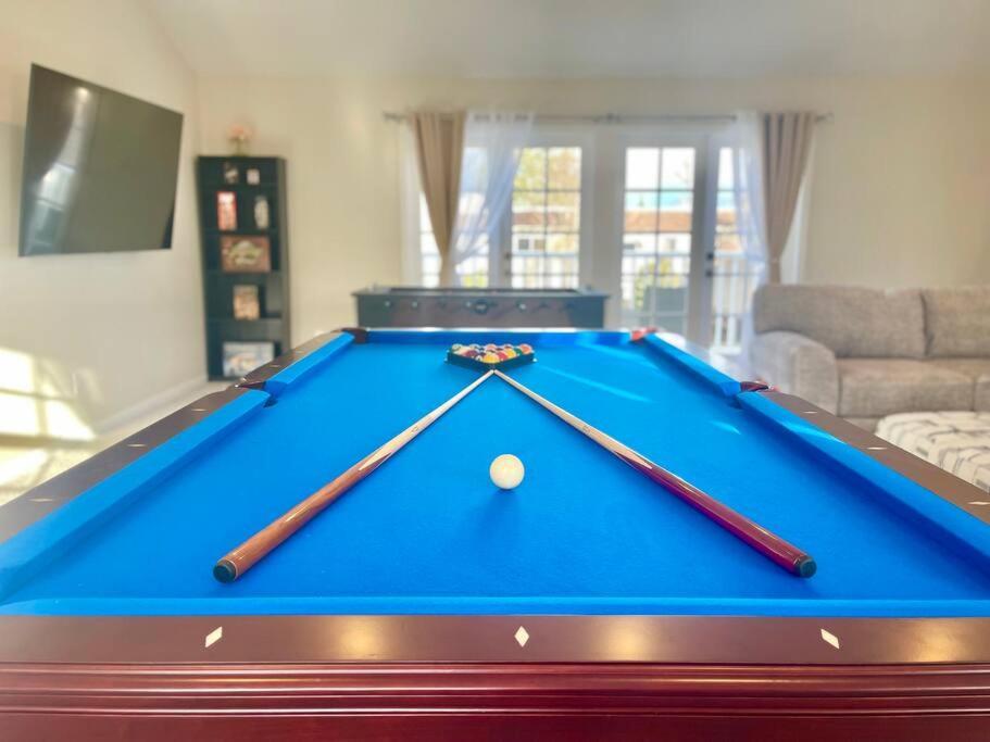 New Charming Spacious Disneyland Pool Holiday home *