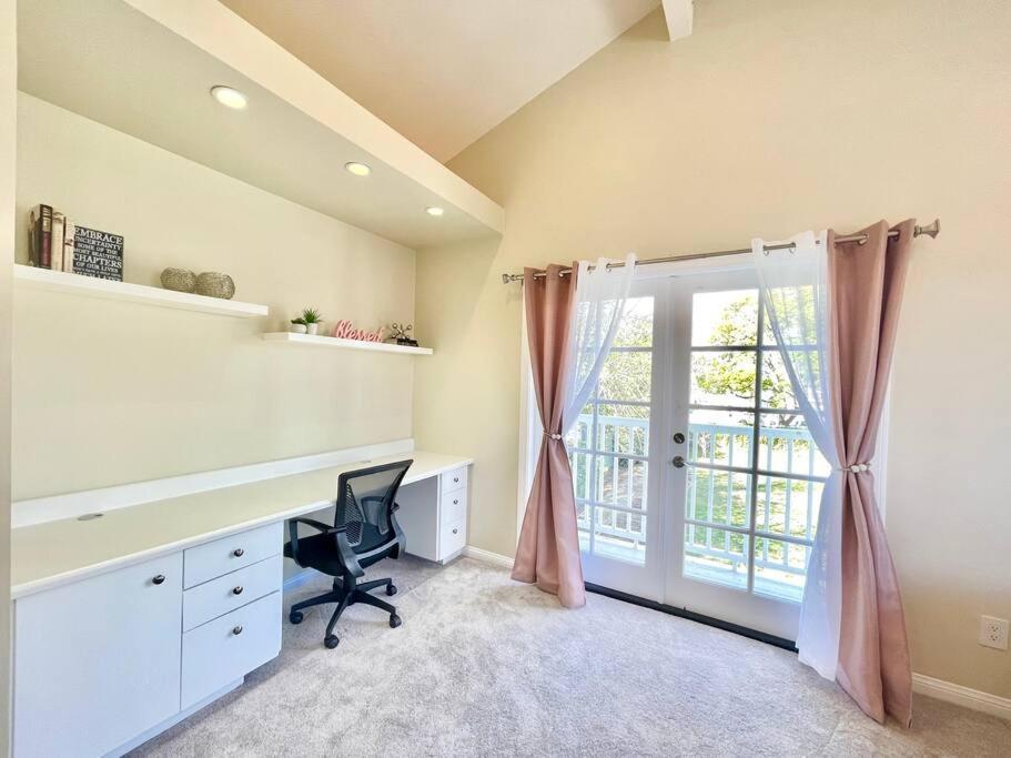 New Charming Spacious Disneyland Pool Holiday home *