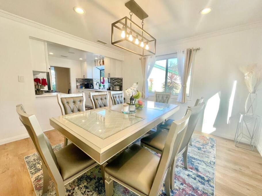 Holiday home New Charming Spacious Disneyland Pool *