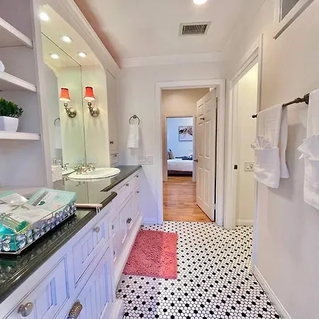 New Charming Spacious Disneyland Pool Holiday home Garden Grove